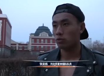 记者：阿拉巴今天接受手术，门迪伤势不重预计缺席10天据TheAthletic记者GuillermoRai报道，阿拉巴将在奥地利接受手术。